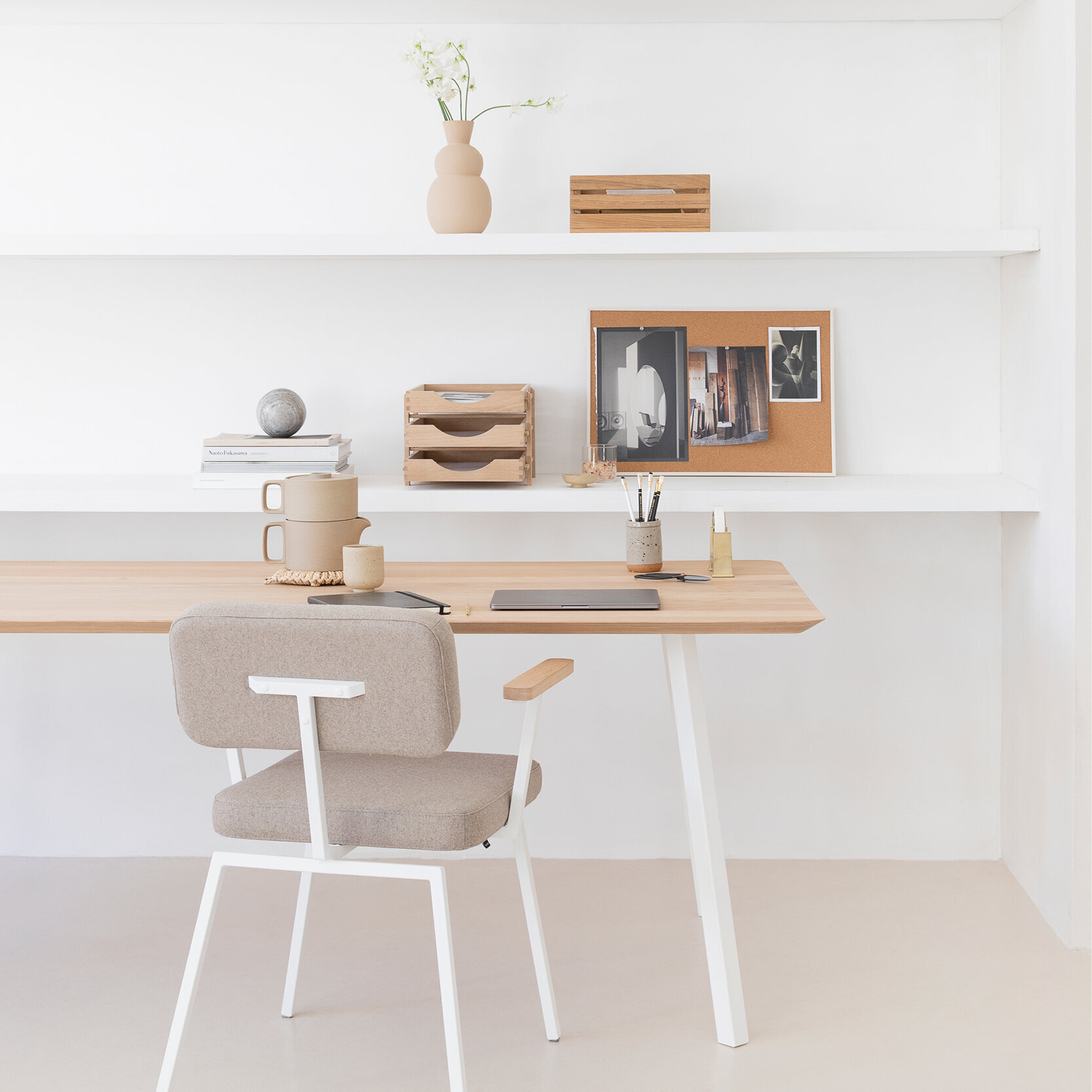 Rectangular Design dining table | Butterfly Home Desk Steel white powdercoating | Oak hardwax oil natural light | Studio HENK| 