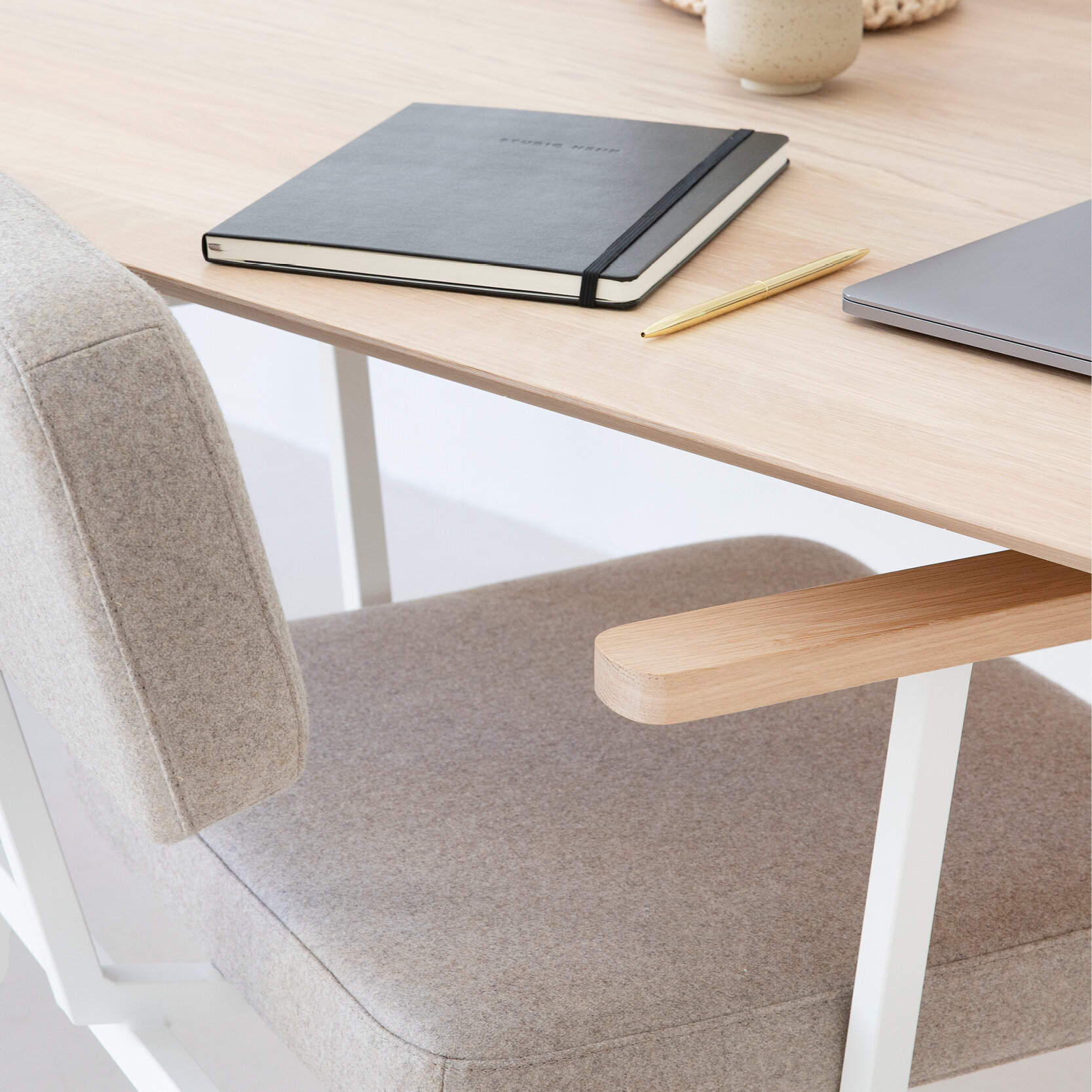 Rectangular Design dining table | Butterfly Home Desk Steel black powdercoating | Oak hardwax oil natural light | Studio HENK| 