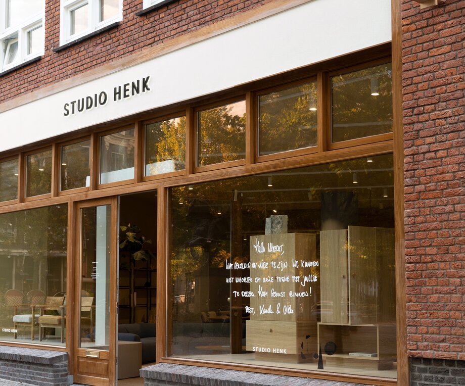 a HENK store