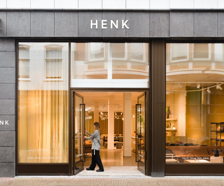 a HENK store